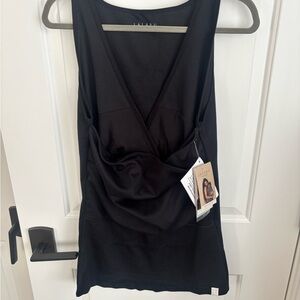 NWT Lalabu soothe shirt baby carrier